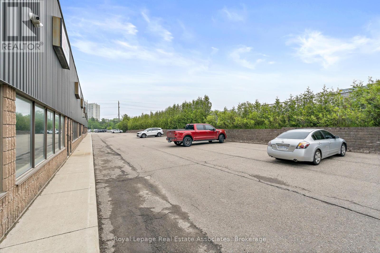 8 - 150 Armstrong Avenue, Halton Hills, Ontario  L7G 5G8 - Photo 4 - W12531930