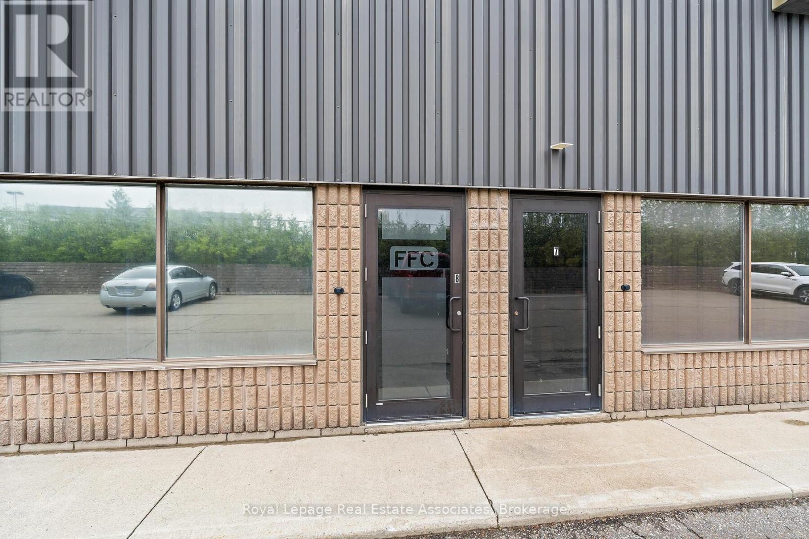 8 - 150 Armstrong Avenue, Halton Hills, Ontario  L7G 5G8 - Photo 5 - W12531930