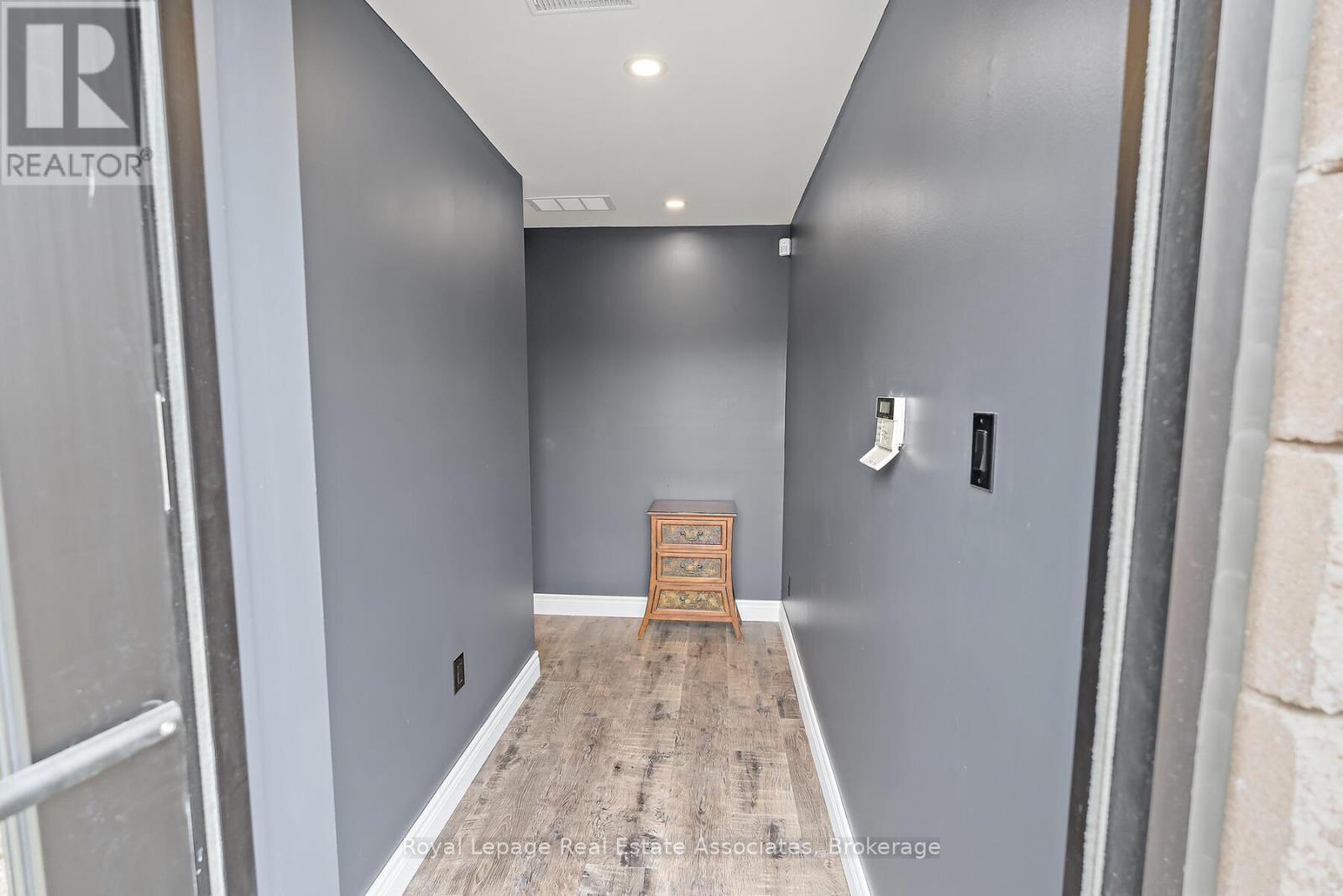 8 - 150 Armstrong Avenue, Halton Hills, Ontario  L7G 5G8 - Photo 6 - W12531930