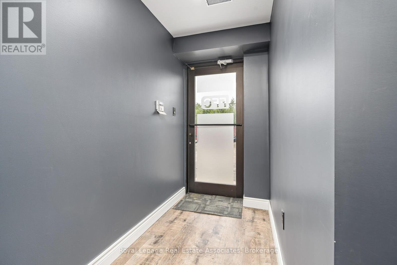 8 - 150 Armstrong Avenue, Halton Hills, Ontario  L7G 5G8 - Photo 7 - W12531930