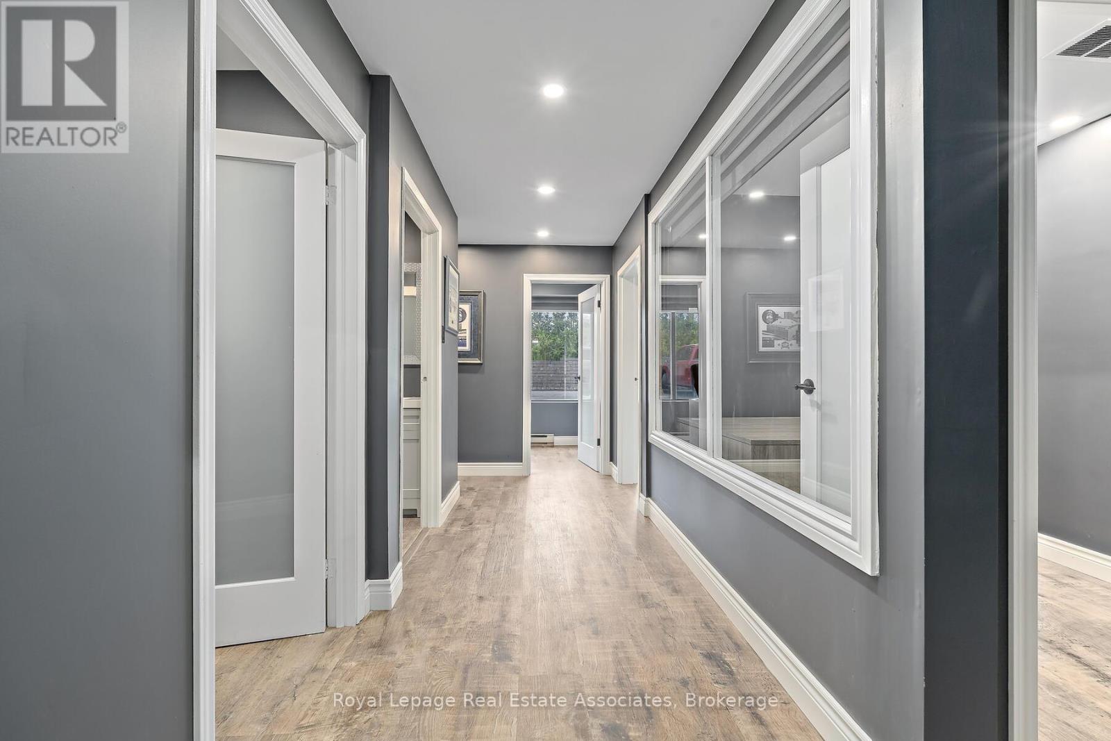 8 - 150 Armstrong Avenue, Halton Hills, Ontario  L7G 5G8 - Photo 9 - W12531930