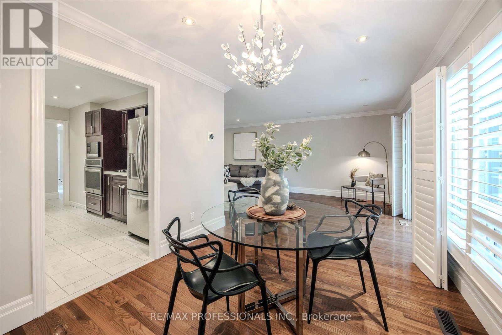 81 Millsborough Crescent, Toronto, Ontario  M9C 5E7 - Photo 12 - W12531938