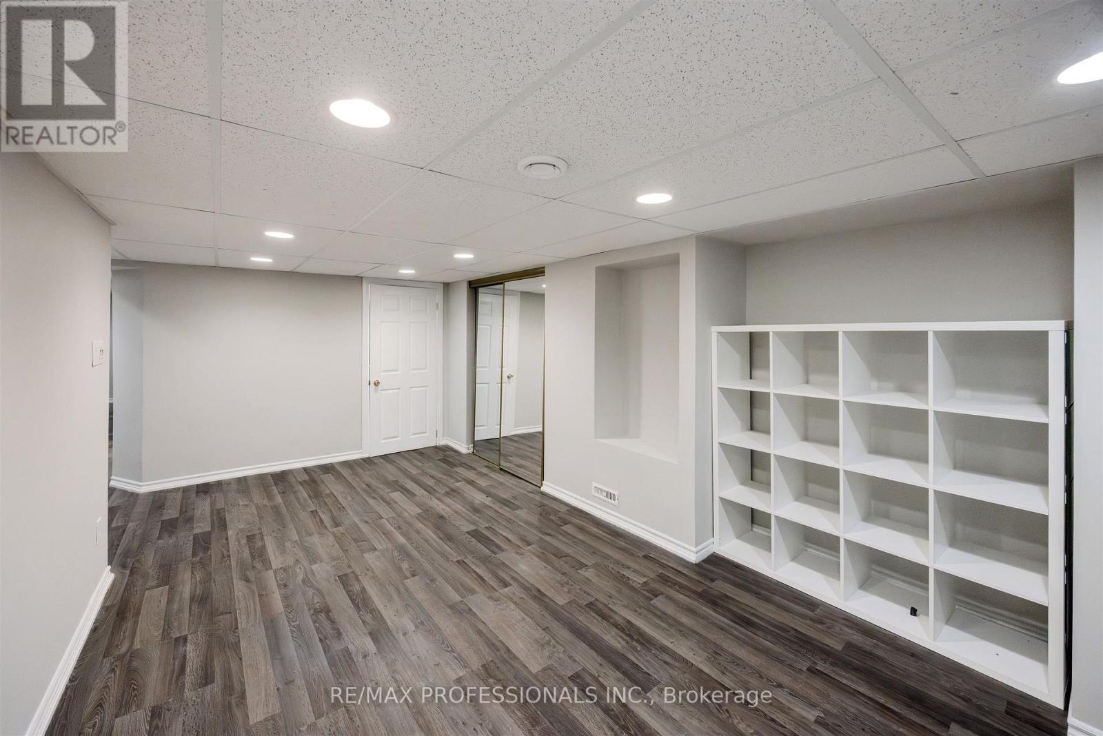 81 Millsborough Crescent, Toronto, Ontario  M9C 5E7 - Photo 31 - W12531938