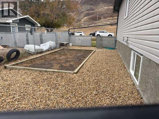 656 Hunter Drive, Drumheller, Alberta  T0J 0Y0 - Photo 35 - A2265600