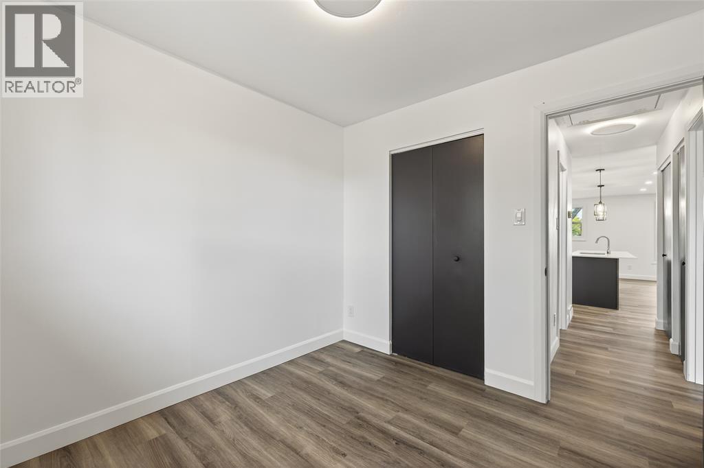 1128 Overlea Crescent, Sarnia, Ontario  N7S 4E7 - Photo 13 - 25028520