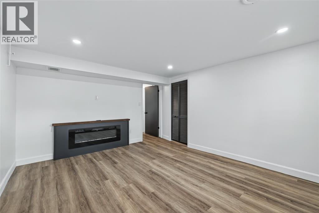 1128 Overlea Crescent, Sarnia, Ontario  N7S 4E7 - Photo 18 - 25028520