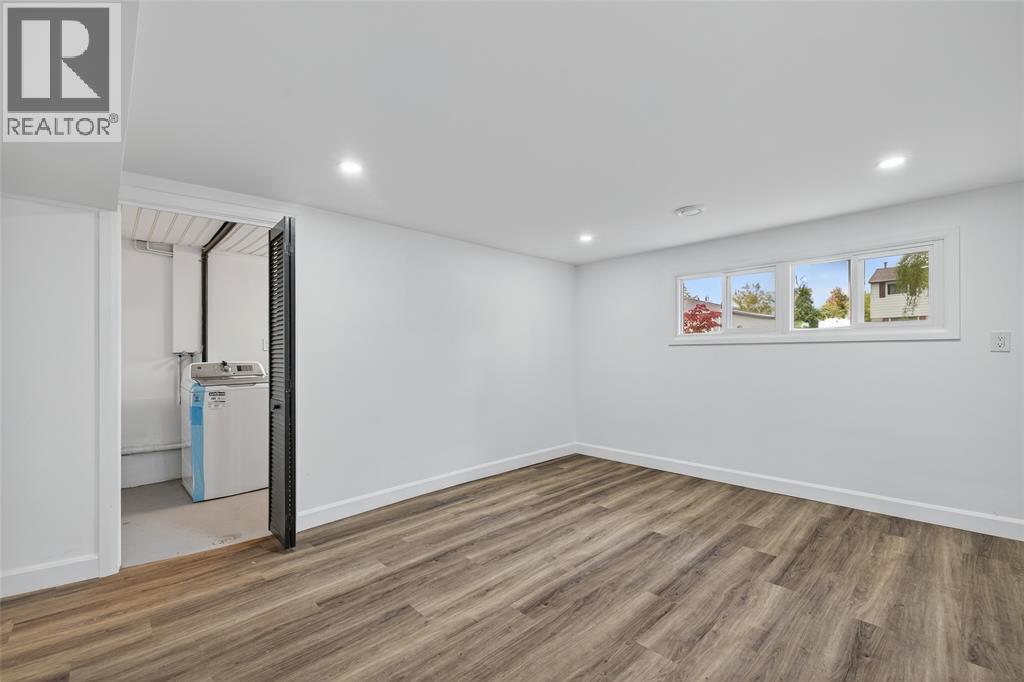 1128 Overlea Crescent, Sarnia, Ontario  N7S 4E7 - Photo 19 - 25028520