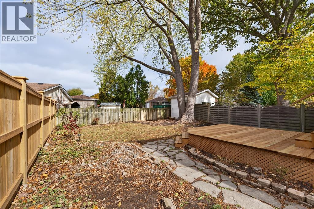 1128 Overlea Crescent, Sarnia, Ontario  N7S 4E7 - Photo 30 - 25028520