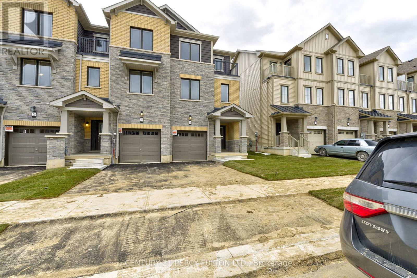 30 Hine Road, Brantford, Ontario  N3T 0W5 - Photo 3 - X12531886