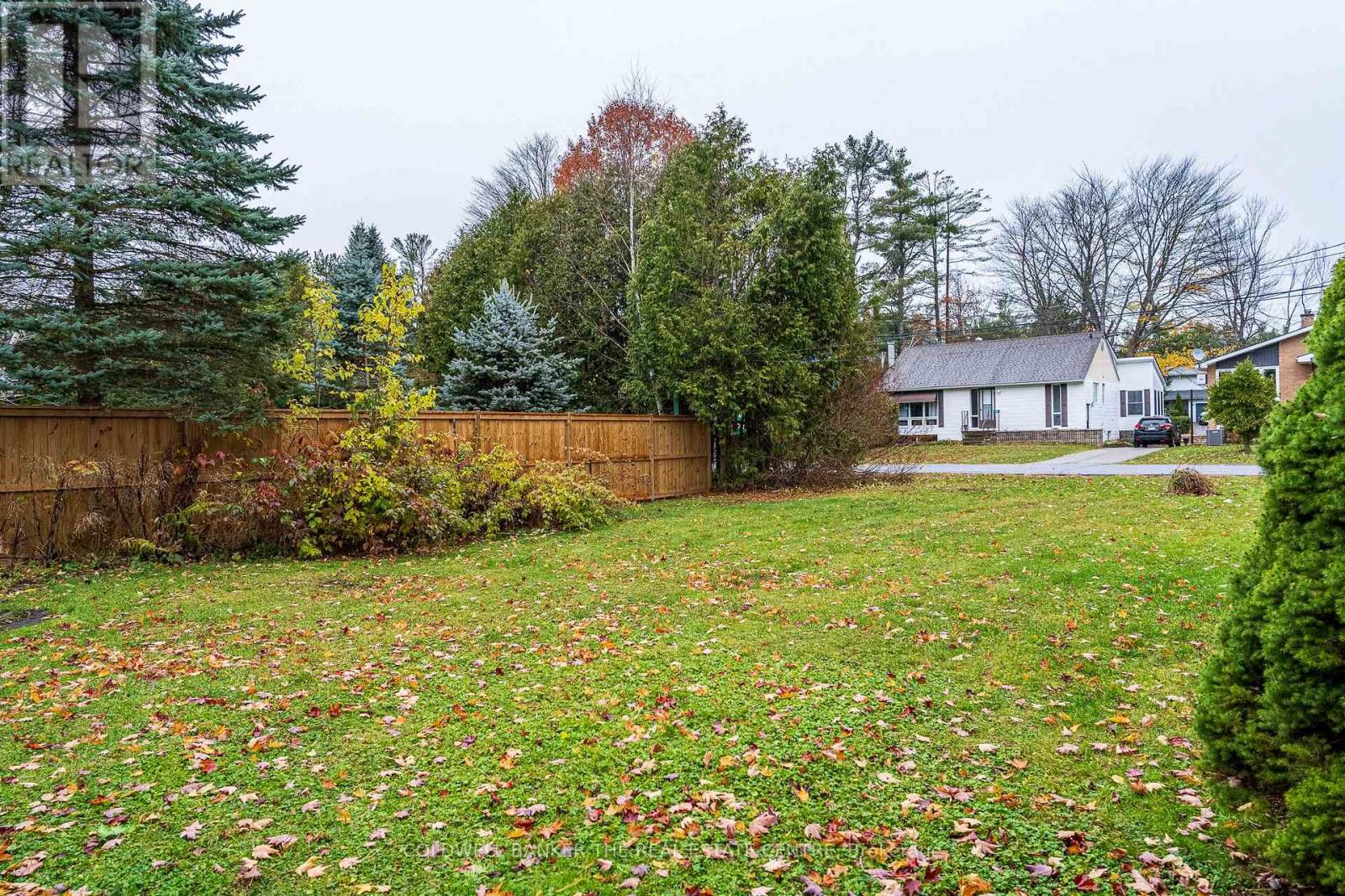 390 Fairview Drive, Gravenhurst, Ontario  P1P 1L2 - Photo 26 - X12531898