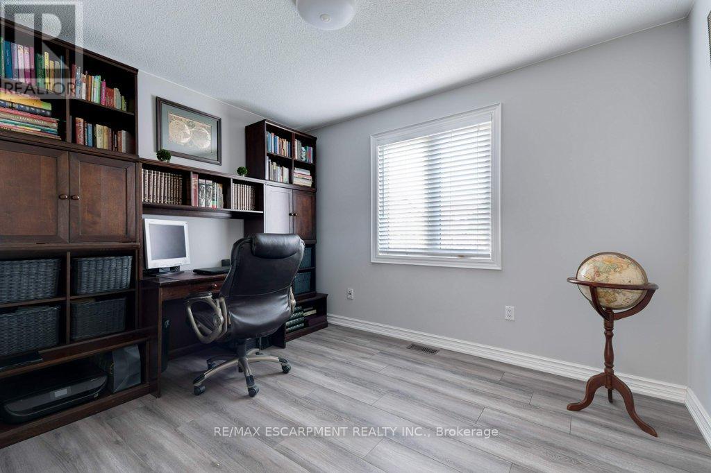 35 Lido Drive, Hamilton, Ontario  L8E 5E8 - Photo 33 - X12531944