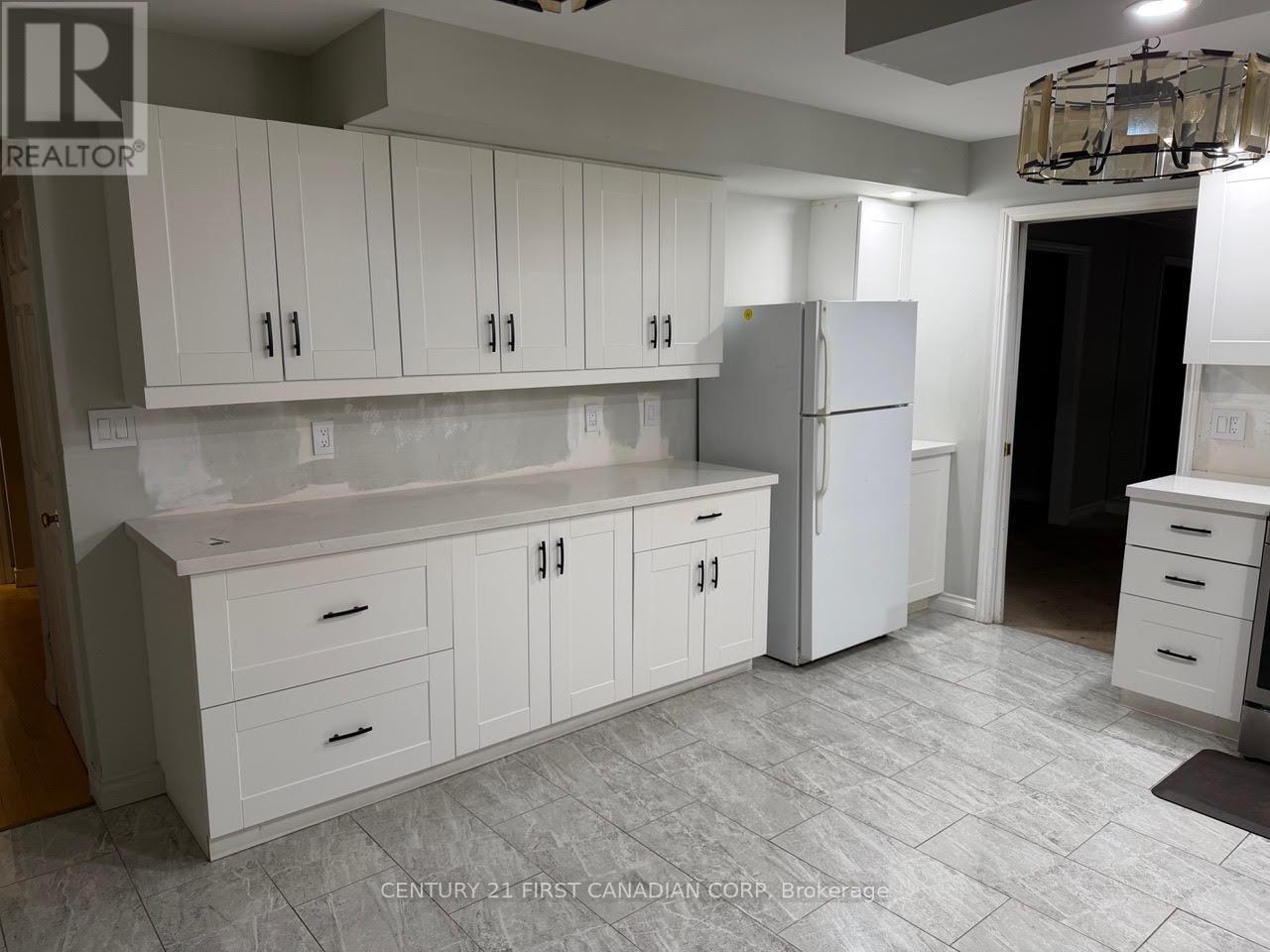 14 Donnybrook Road, London North, Ontario  N5X 3C8 - Photo 7 - X12492730