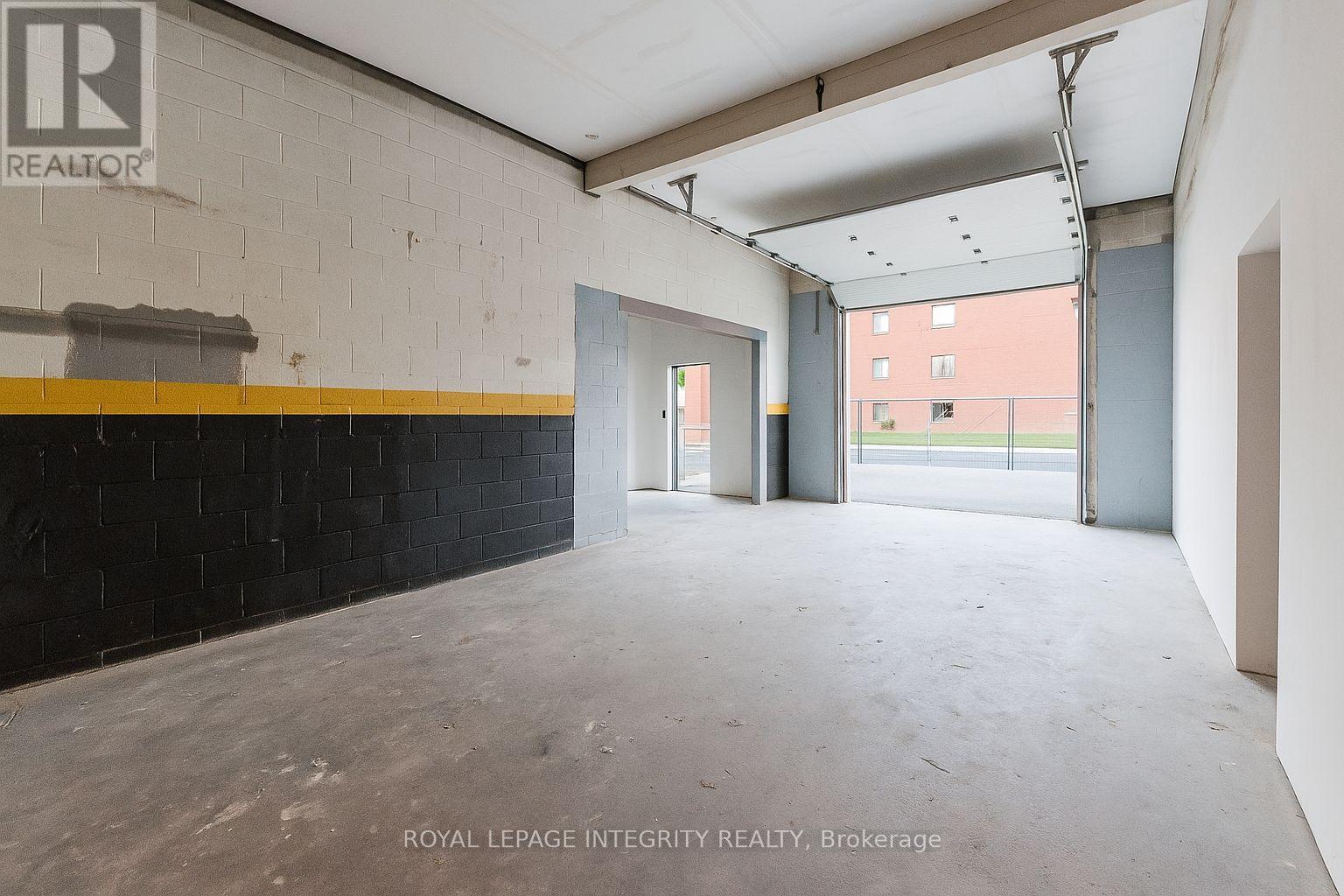 Unit 3 - 104 Elgin Street W, Arnprior, Ontario  K7S 1N8 - Photo 10 - X12435794