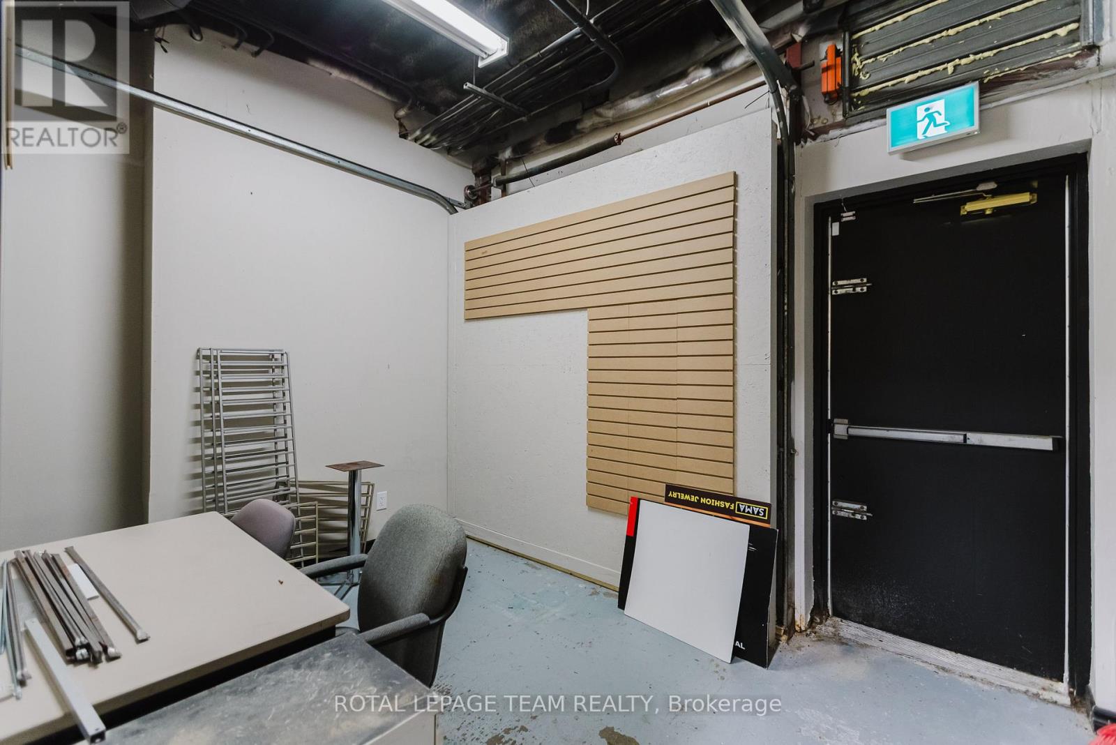 3 - 43 Roydon Place, Ottawa, Ontario  K2E 1A3 - Photo 14 - X12476463