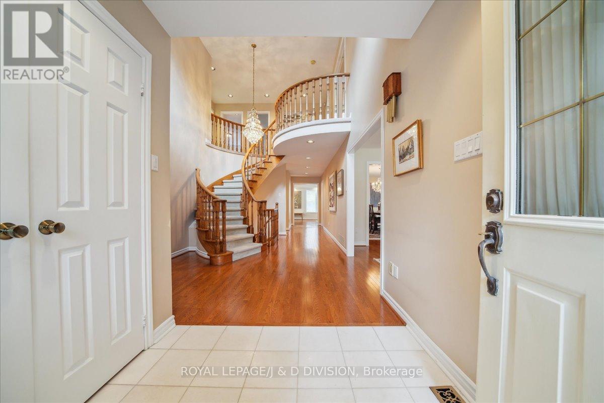 2 Ivor Road, Toronto, Ontario  M4N 2H4 - Photo 4 - C12531960