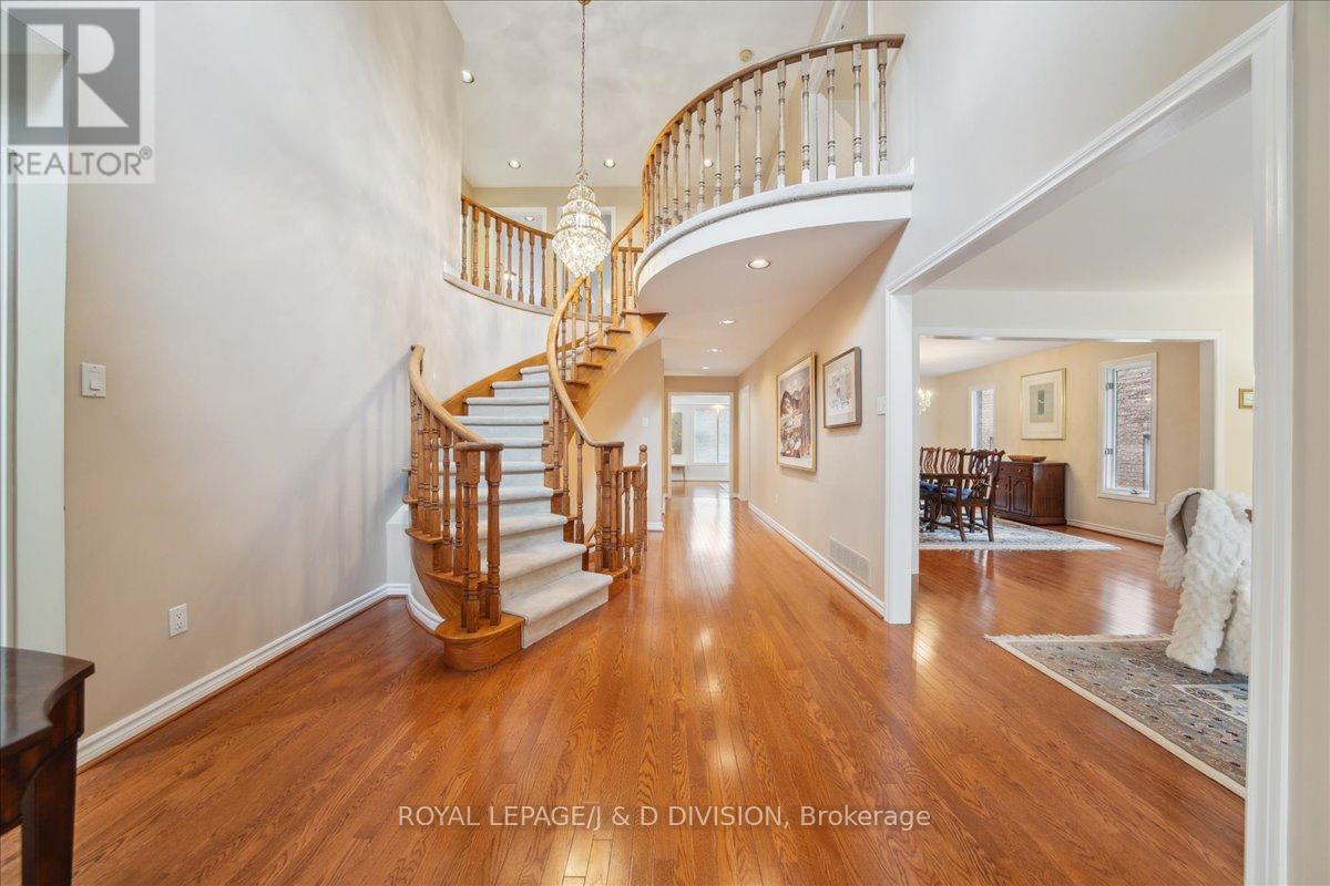 2 Ivor Road, Toronto, Ontario  M4N 2H4 - Photo 5 - C12531960