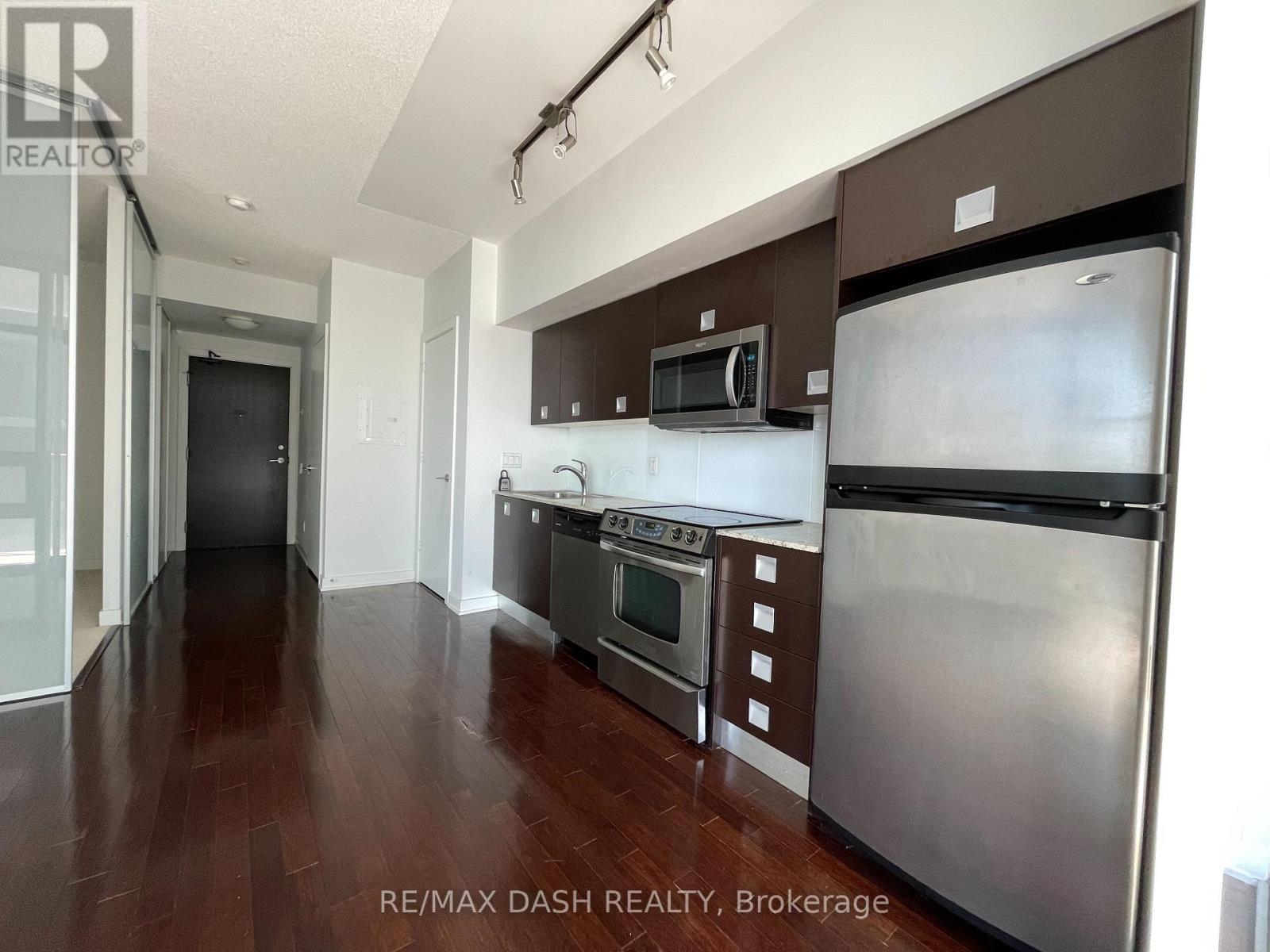 2709 - 33 Charles Street E, Toronto, Ontario  M4Y 1R9 - Photo 2 - C12532068