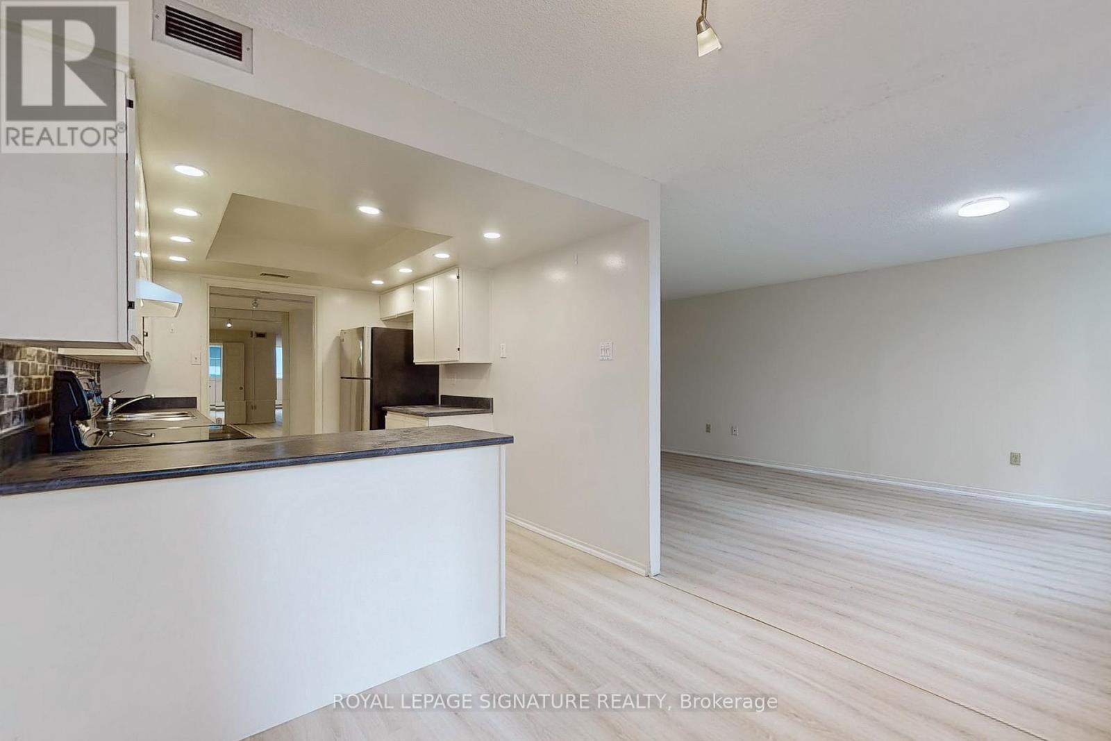 1107 - 360 Bloor Street E, Toronto, Ontario  M4W 3M3 - Photo 11 - C12532086