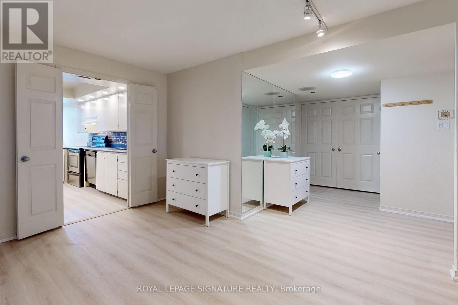 1107 - 360 Bloor Street E, Toronto, Ontario  M4W 3M3 - Photo 16 - C12532086