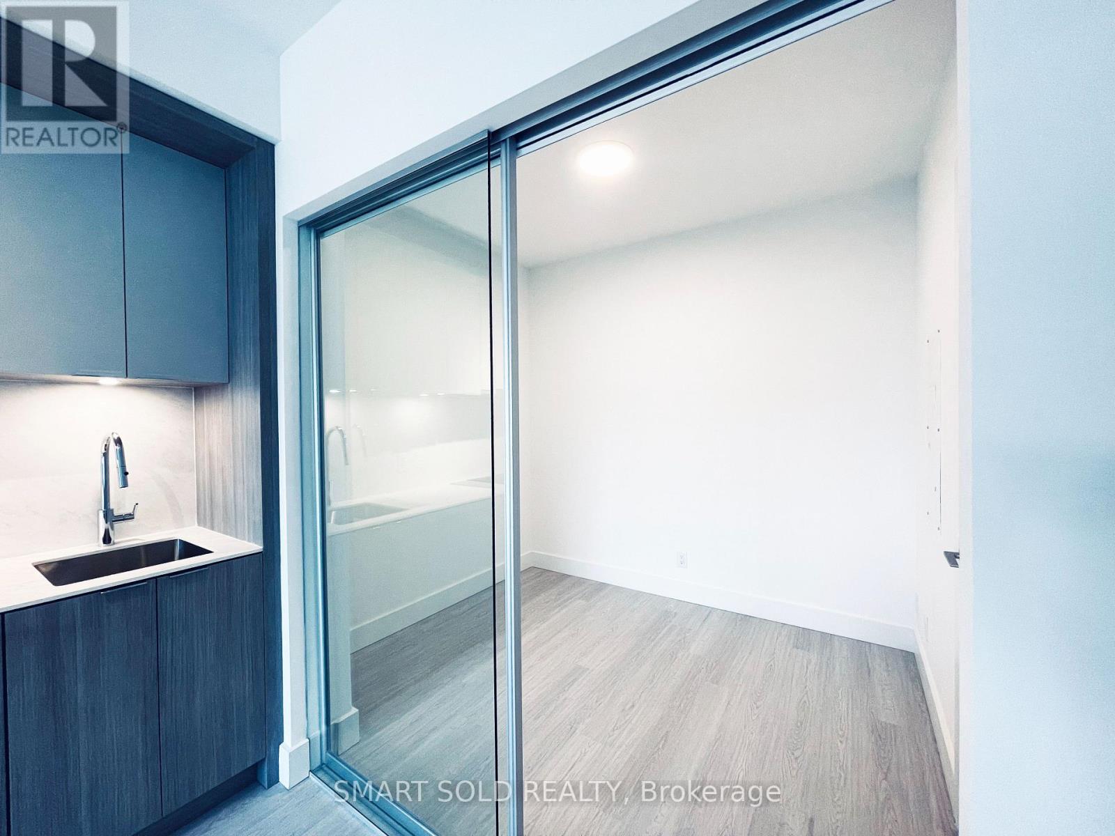 906 - 6 Greenbriar Road, Toronto, Ontario  M2K 0H6 - Photo 5 - C12532126