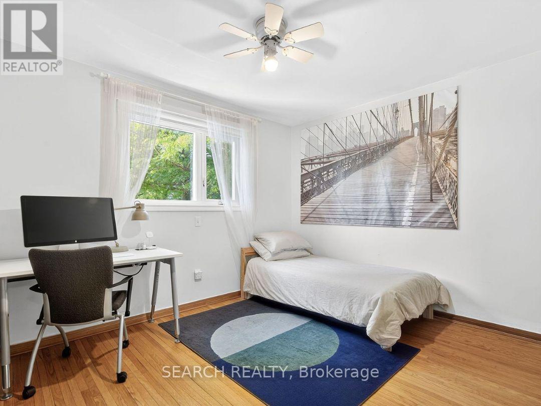 Upper - 27 Hickorynut Drive, Toronto, Ontario  M2J 4W6 - Photo 16 - C12532198