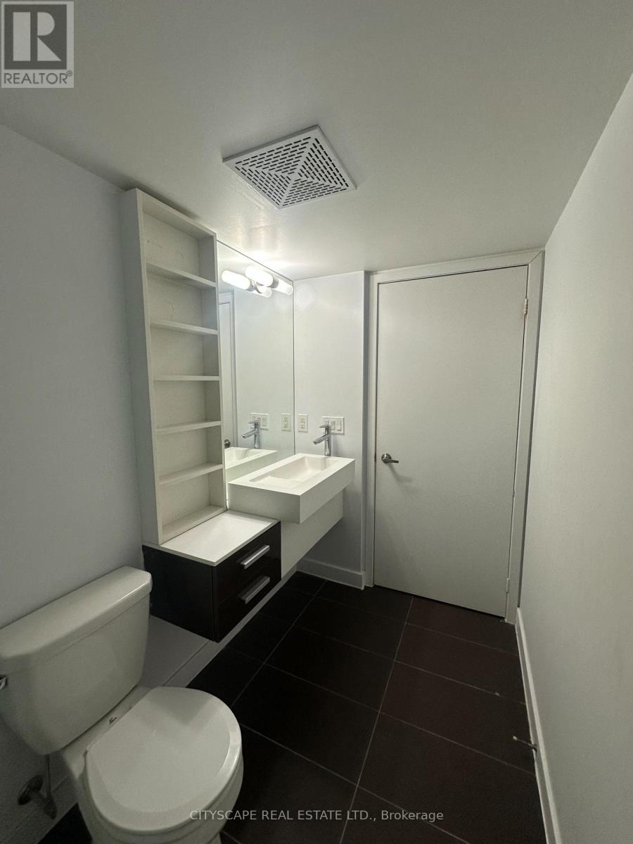 1902 - 38 Dan Leckie Way, Toronto, Ontario  M5V 2V6 - Photo 17 - C12532222