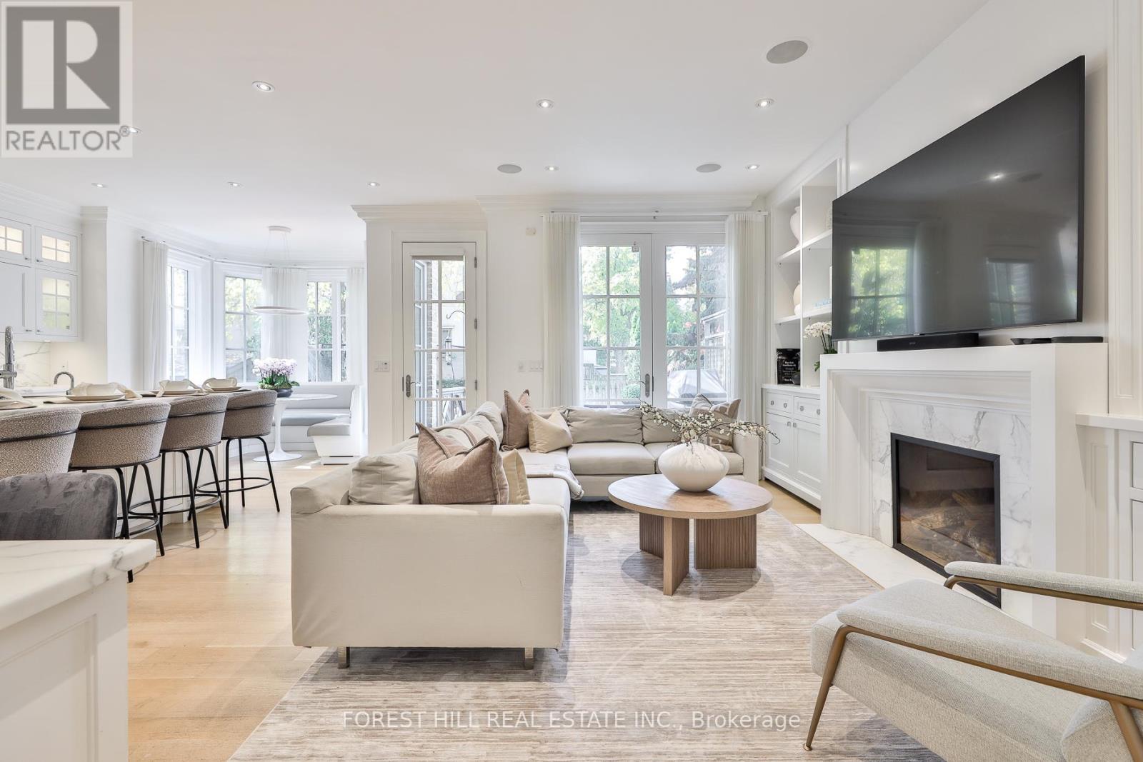 6 Esgore Drive, Toronto, Ontario  M5M 3R1 - Photo 13 - C12532226