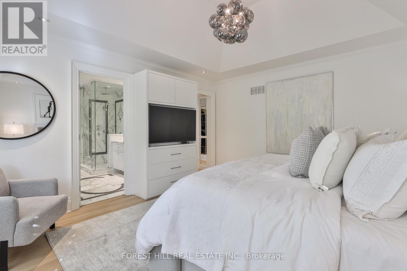 6 Esgore Drive, Toronto, Ontario  M5M 3R1 - Photo 33 - C12532226