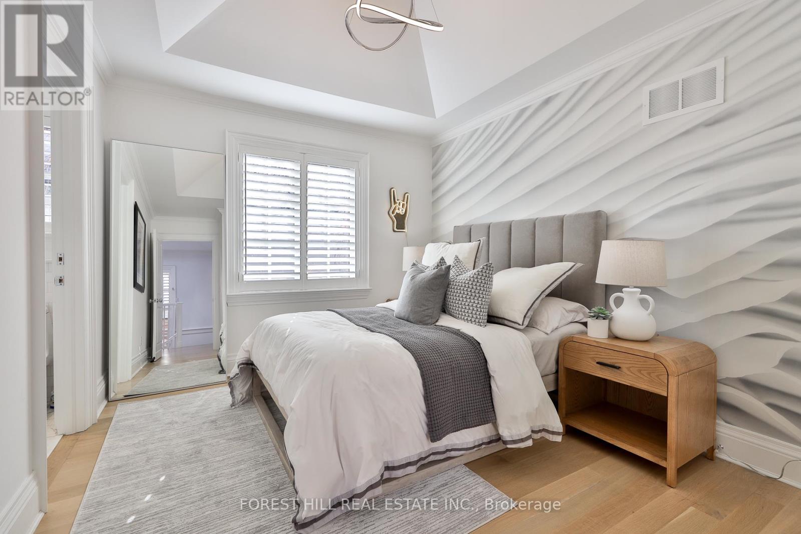 6 Esgore Drive, Toronto, Ontario  M5M 3R1 - Photo 37 - C12532226