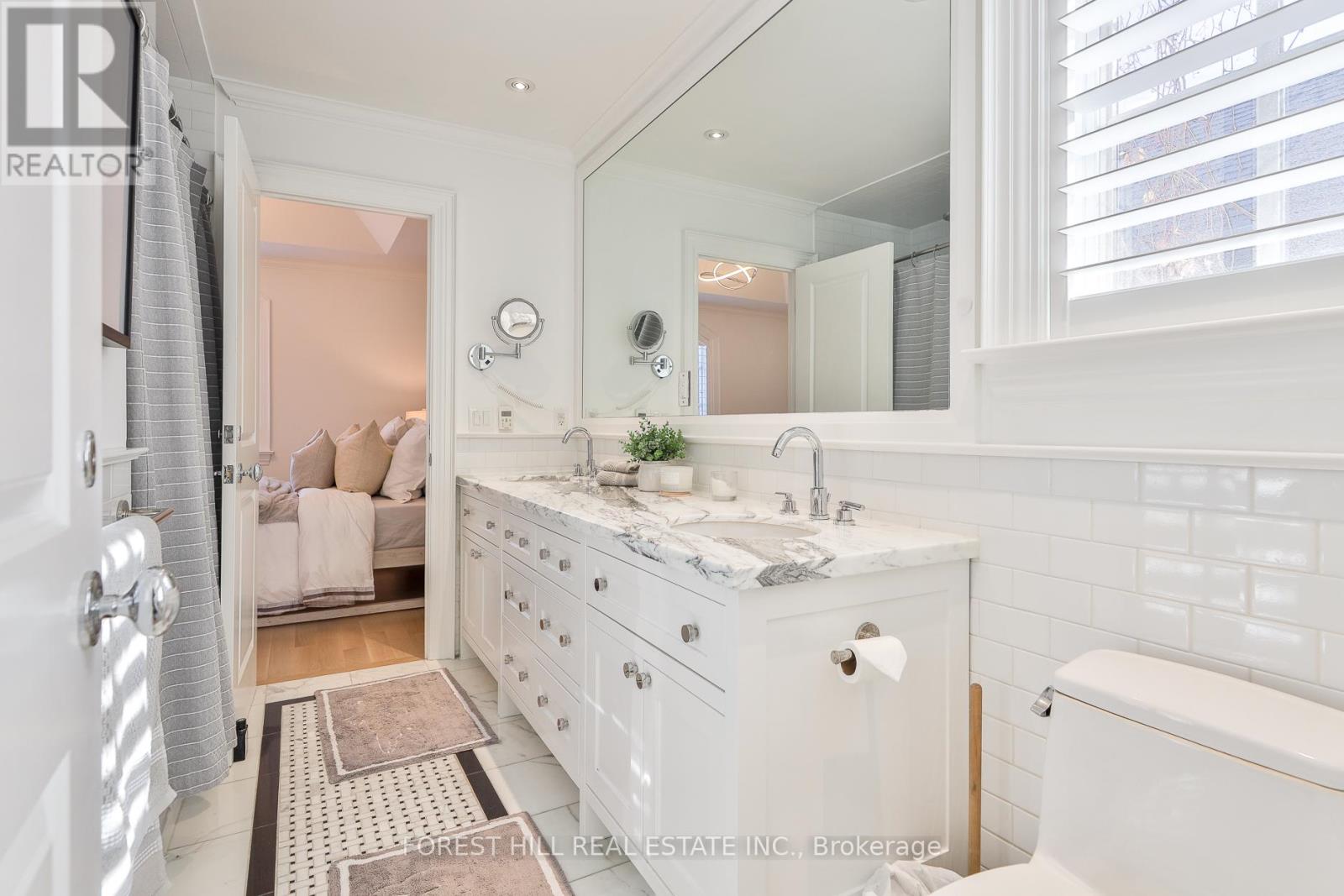 6 Esgore Drive, Toronto, Ontario  M5M 3R1 - Photo 38 - C12532226