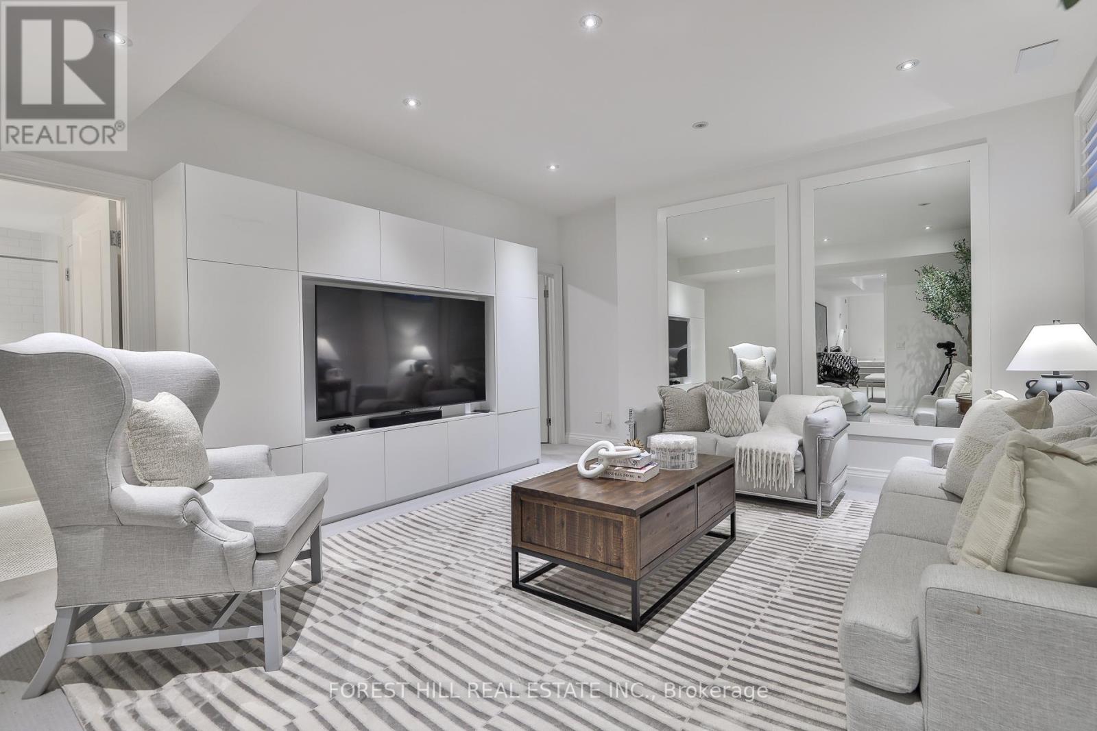 6 Esgore Drive, Toronto, Ontario  M5M 3R1 - Photo 46 - C12532226