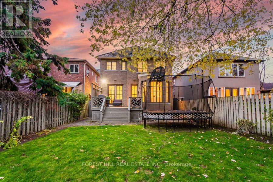 6 Esgore Drive, Toronto, Ontario  M5M 3R1 - Photo 49 - C12532226