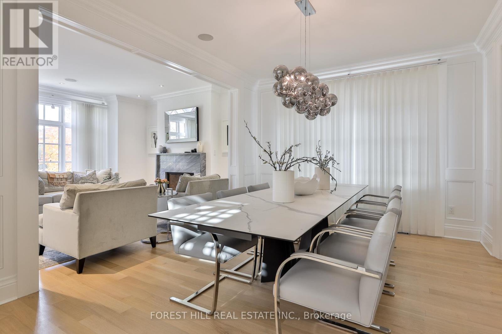 6 Esgore Drive, Toronto, Ontario  M5M 3R1 - Photo 9 - C12532226