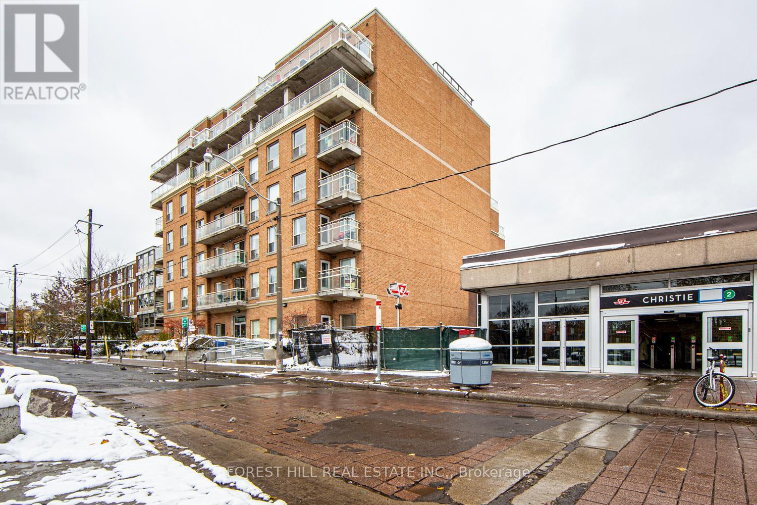 102 - 11 CHRISTIE STREET, Toronto, Ontario