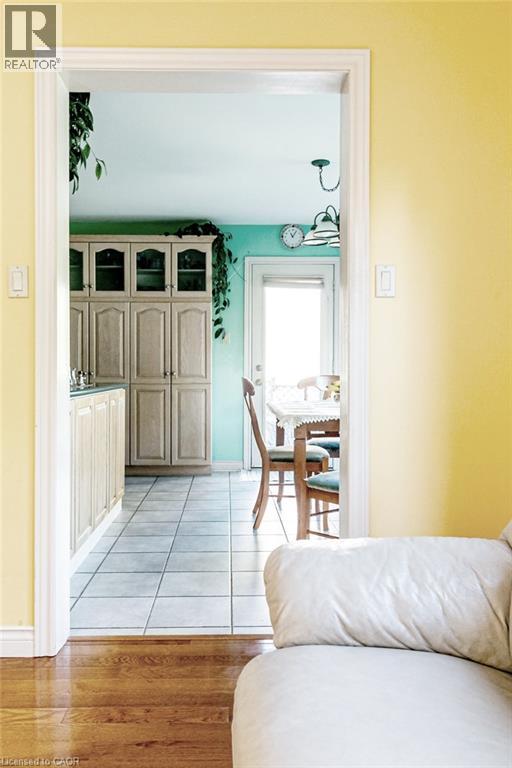 54 Falconridge Drive, Hamilton, Ontario  L9B 2P3 - Photo 20 - 40784682