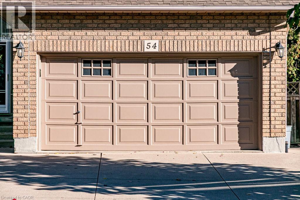 54 Falconridge Drive, Hamilton, Ontario  L9B 2P3 - Photo 3 - 40784682