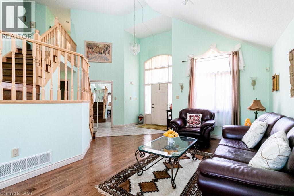 54 Falconridge Drive, Hamilton, Ontario  L9B 2P3 - Photo 12 - 40784682