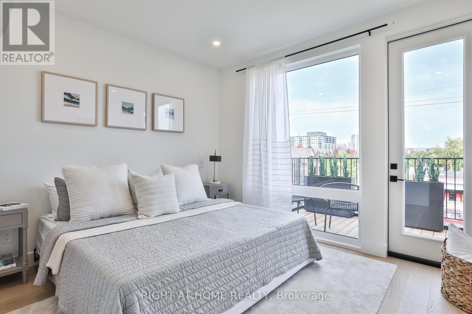 2343 Gerrard Street E, Toronto, Ontario  M4E 2E6 - Photo 18 - E12532014