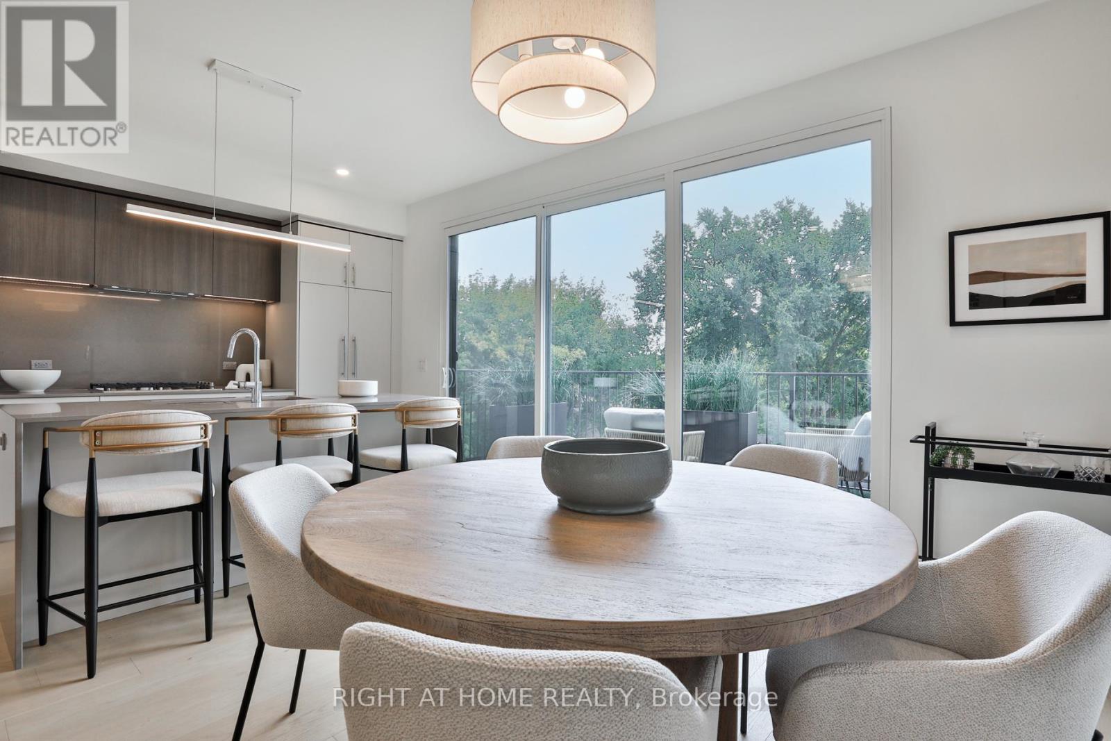 2343 Gerrard Street E, Toronto, Ontario  M4E 2E6 - Photo 6 - E12532014