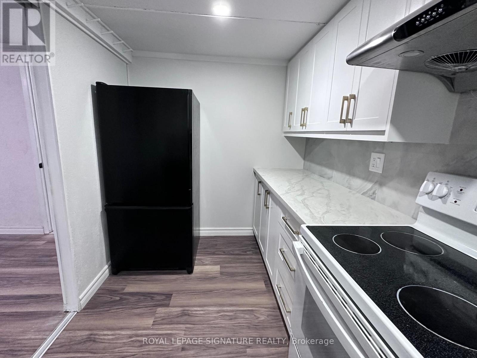 Lower - 55 Munson Crescent, Toronto, Ontario  M1P 3M9 - Photo 4 - E12532140