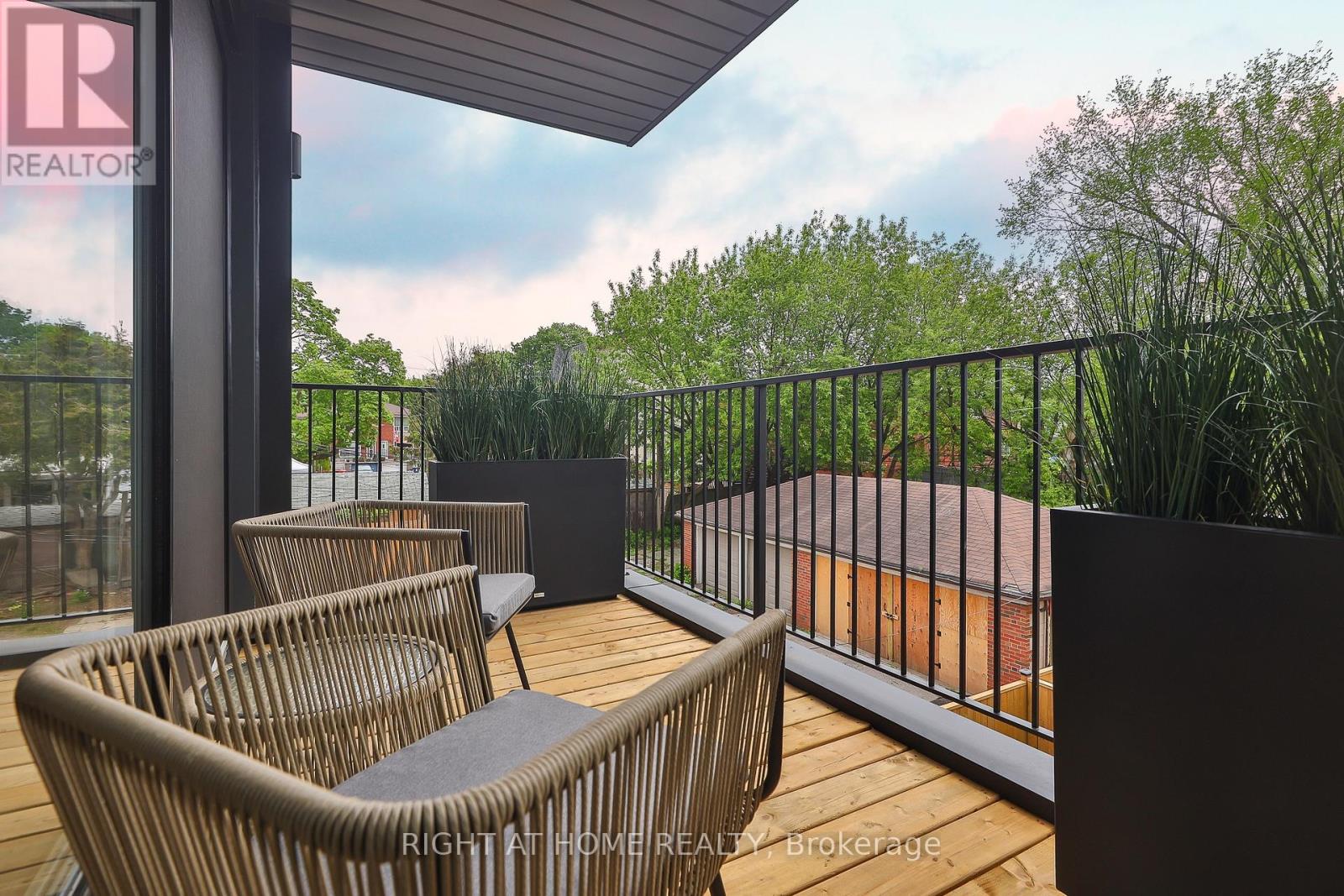 2343 Gerrard Street E, Toronto, Ontario  M4E 2E6 - Photo 13 - E12532170