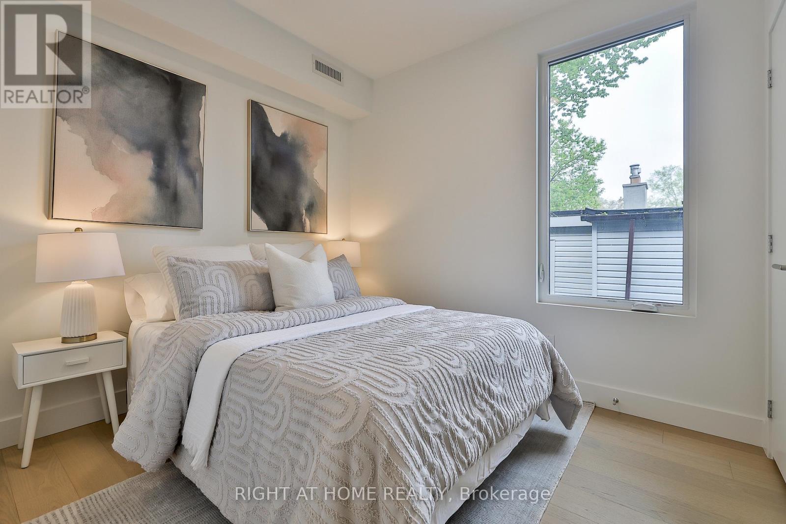 2343 Gerrard Street E, Toronto, Ontario  M4E 2E6 - Photo 22 - E12532170