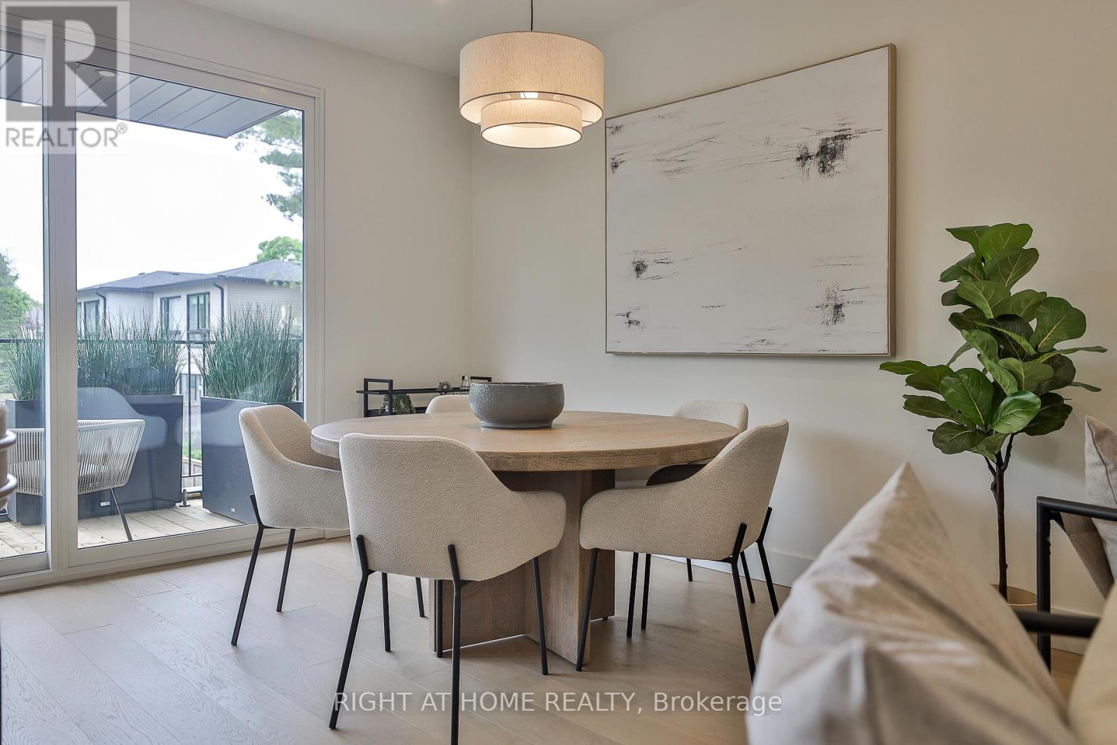 2343 Gerrard Street E, Toronto, Ontario  M4E 2E6 - Photo 8 - E12532170