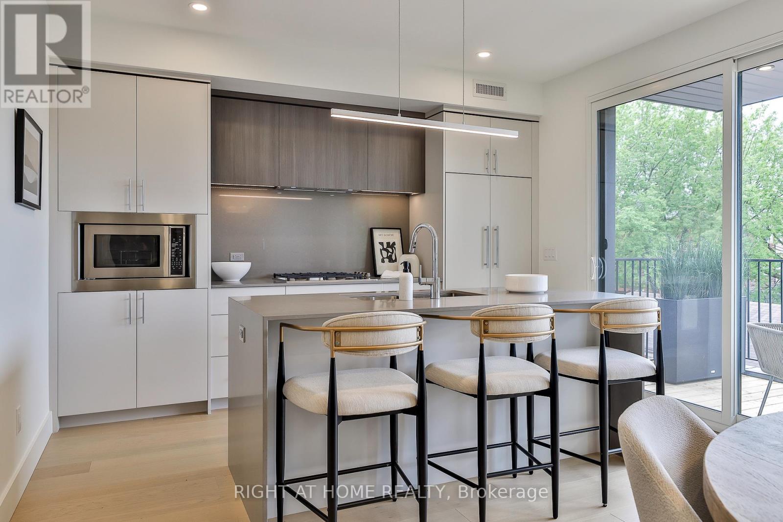 2343 Gerrard Street E, Toronto, Ontario  M4E 2E6 - Photo 9 - E12532170