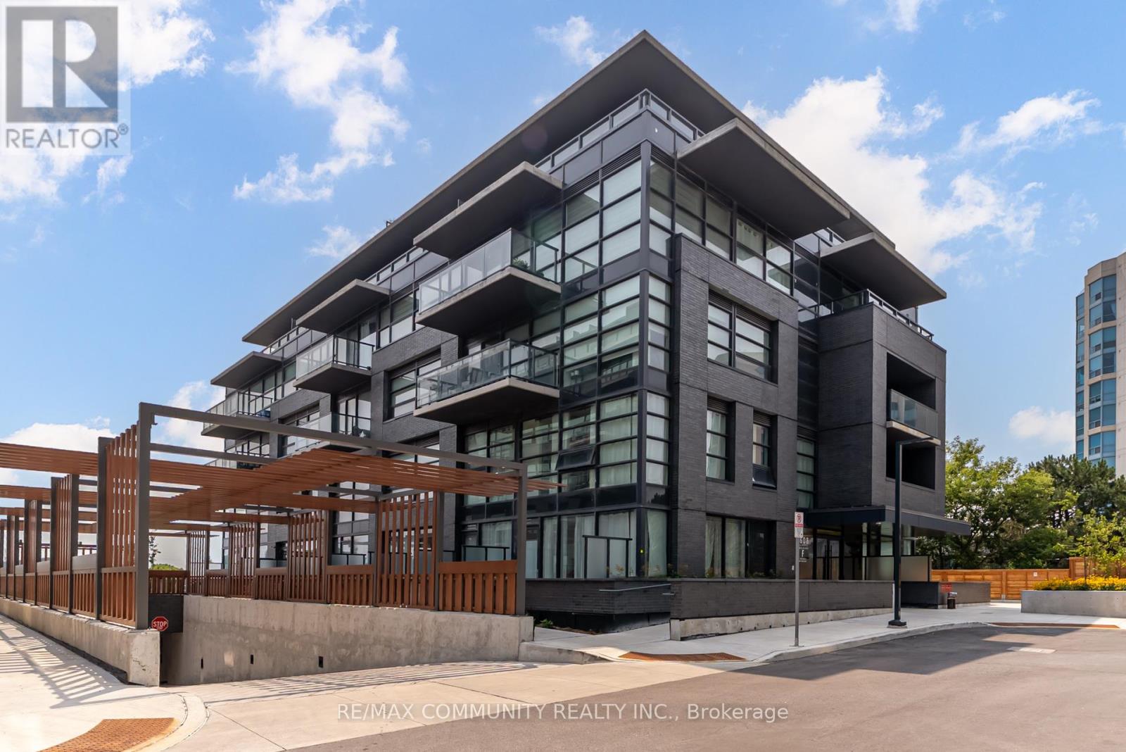 190 - 1608 CHARLES STREET, Whitby, Ontario