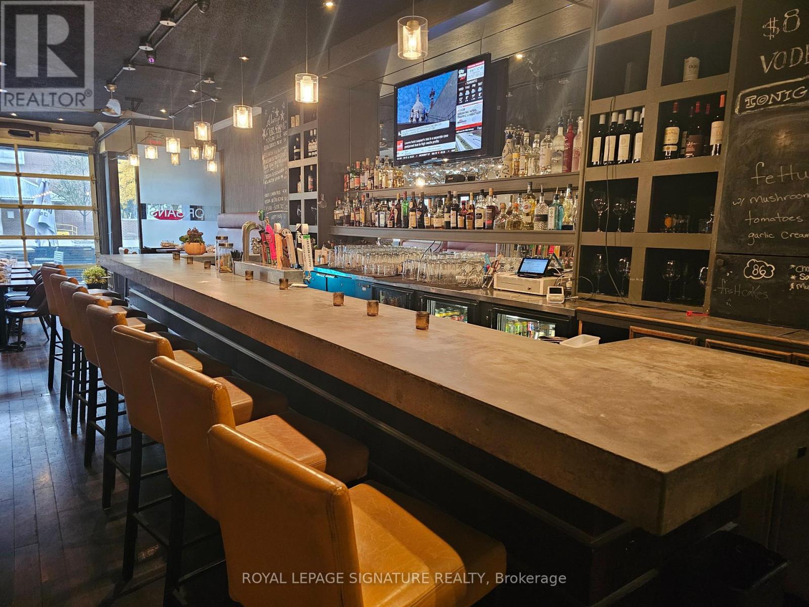 1282 Danforth Avenue, Toronto, Ontario  M4J 1M6 - Photo 6 - E12532238