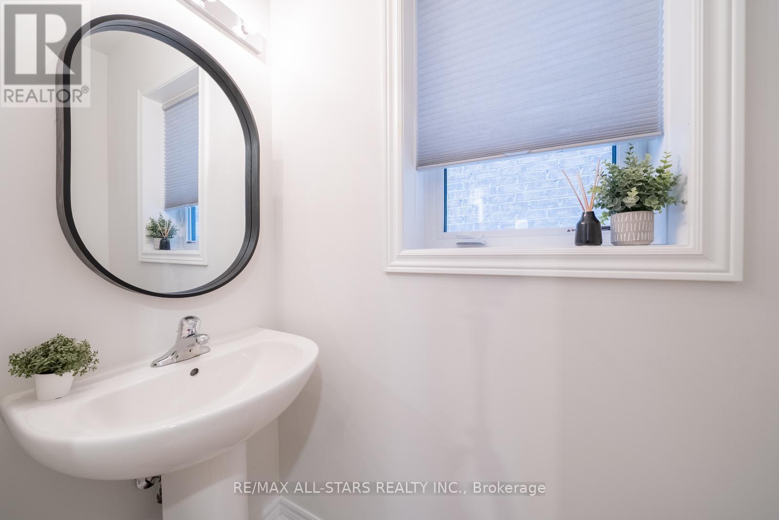 197 Boundary Boulevard, Whitchurch-Stouffville (Stouffville), Ontario  L4A 4W3 - Photo 21 - N12394070