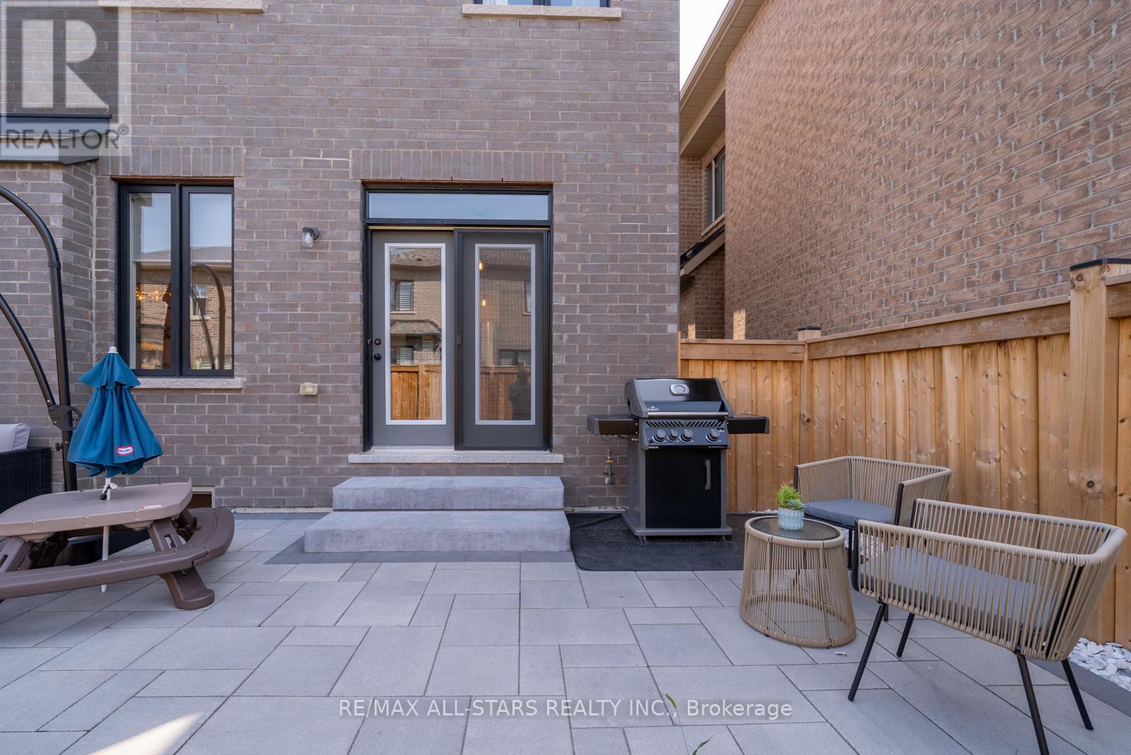 197 Boundary Boulevard, Whitchurch-Stouffville (Stouffville), Ontario  L4A 4W3 - Photo 44 - N12394070