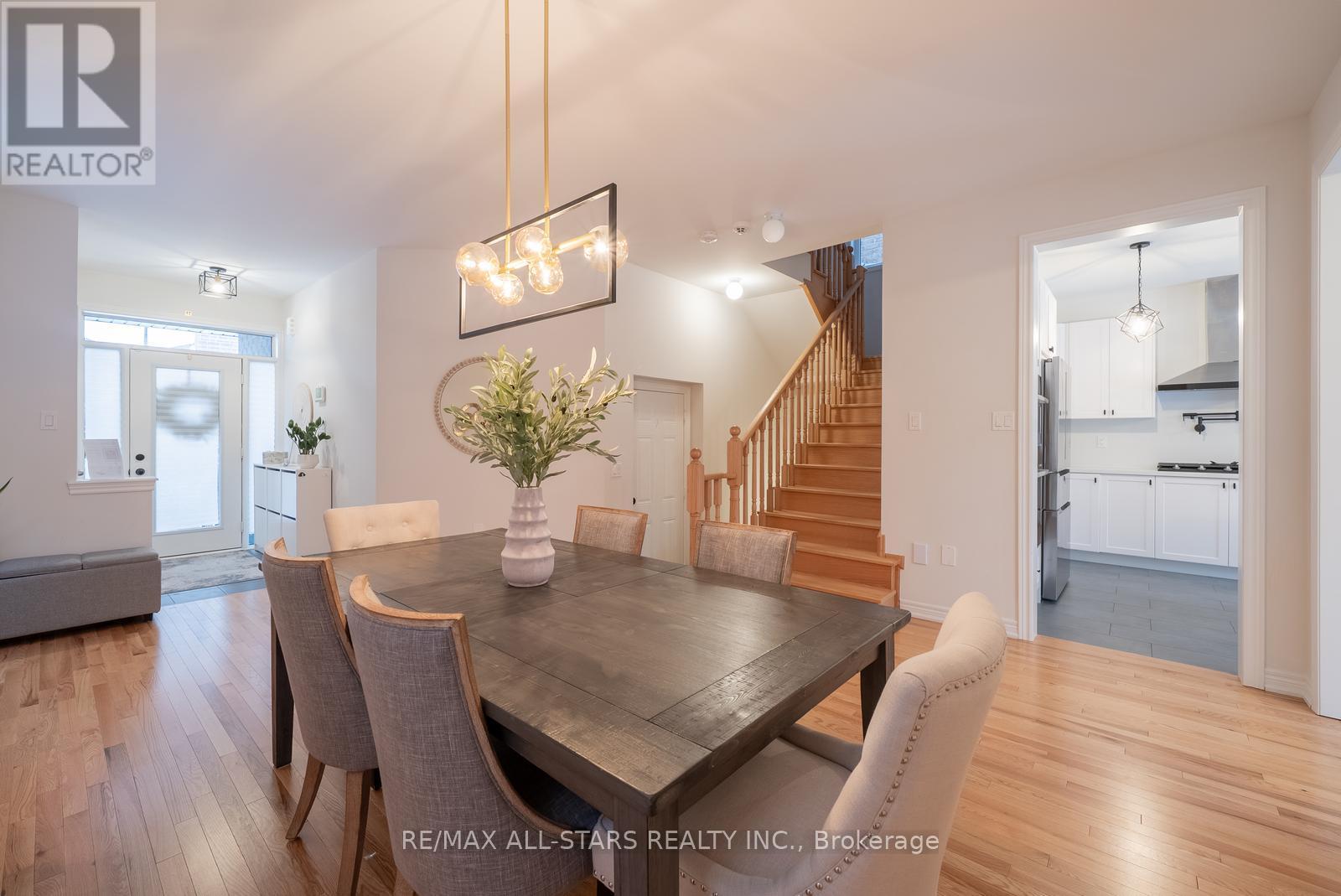 197 Boundary Boulevard, Whitchurch-Stouffville (Stouffville), Ontario  L4A 4W3 - Photo 11 - N12394070