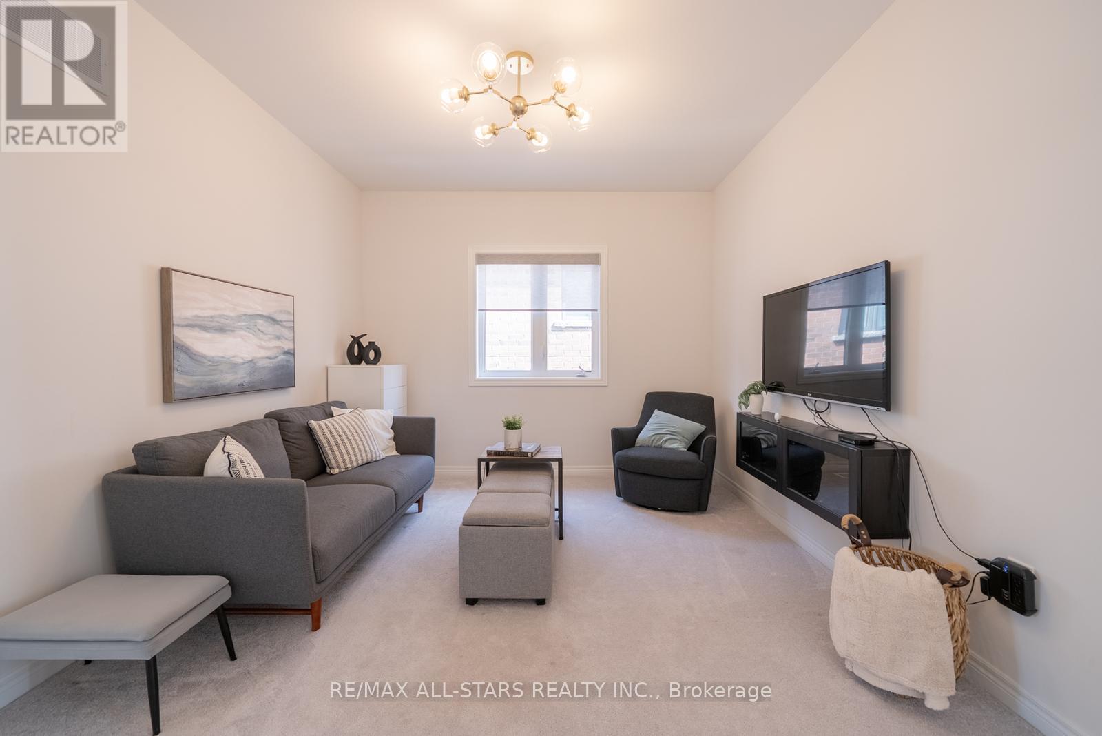 197 Boundary Boulevard, Whitchurch-Stouffville (Stouffville), Ontario  L4A 4W3 - Photo 23 - N12394070